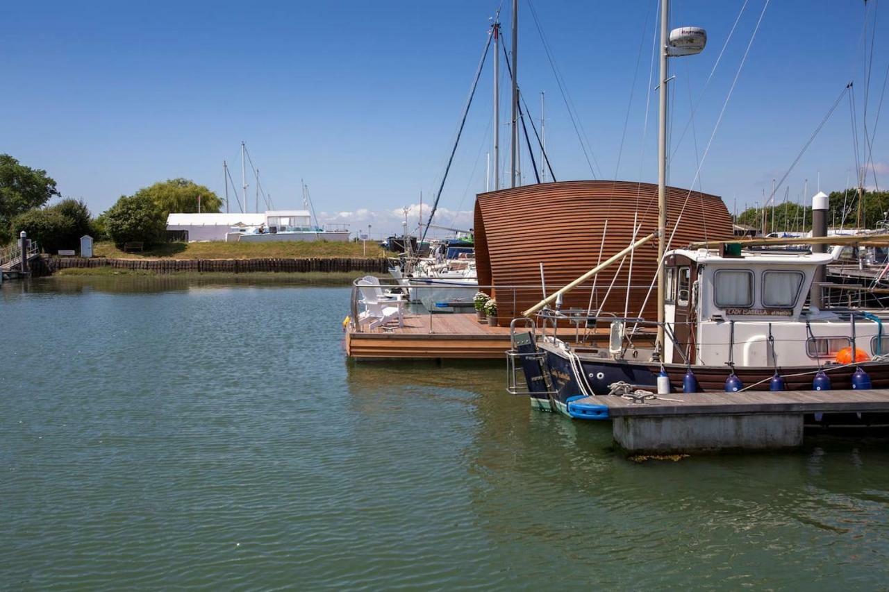 Hotel Sea Breeze Ark 900 Boat Emsworth Exterior foto