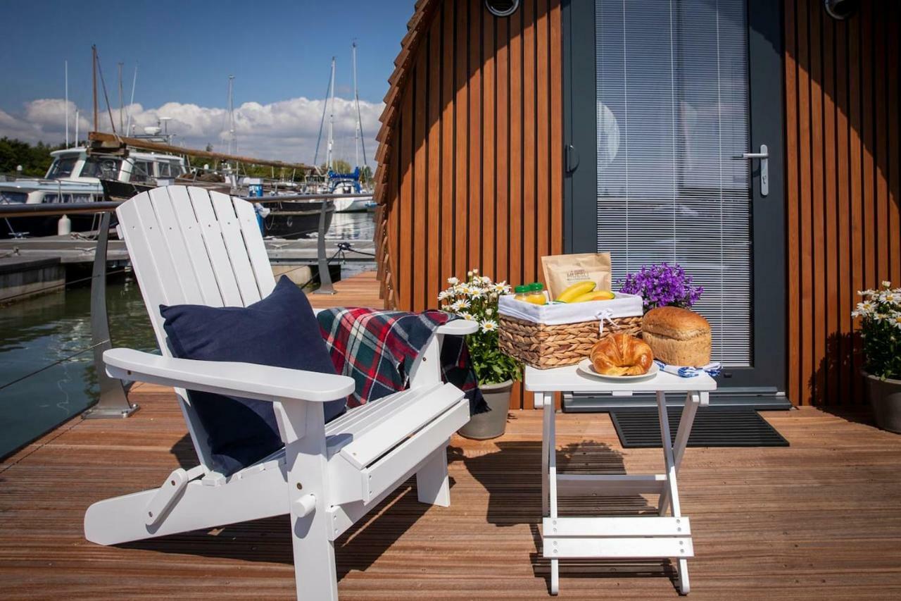 Hotel Sea Breeze Ark 900 Boat Emsworth Exterior foto